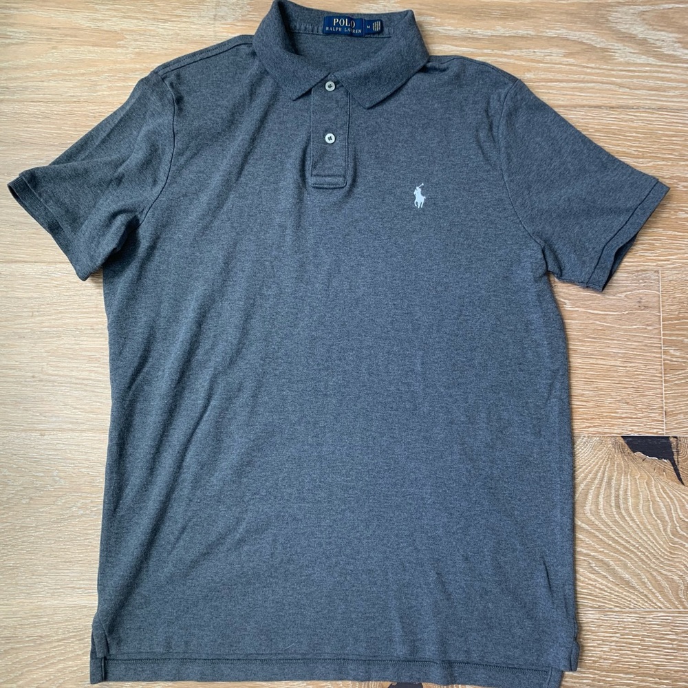 Polo Ralph Lauren Jersey knit short sleeve polo, excellent used condition.